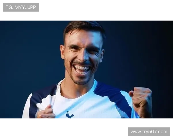 热刺球迷喜爱帕利尼亚的强硬风格