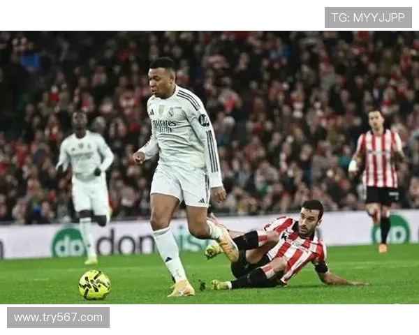 姆巴佩寻求专家治疗膝伤 预计三月回归 姆巴佩寻求专家治疗膝伤 预计三月回归